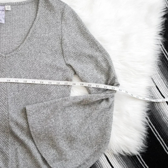 ALYA ANTHROPOLOGIE SOFT GREY SWEATER DRESS BELL SLEEVES SZ L - Picture 6 of 8